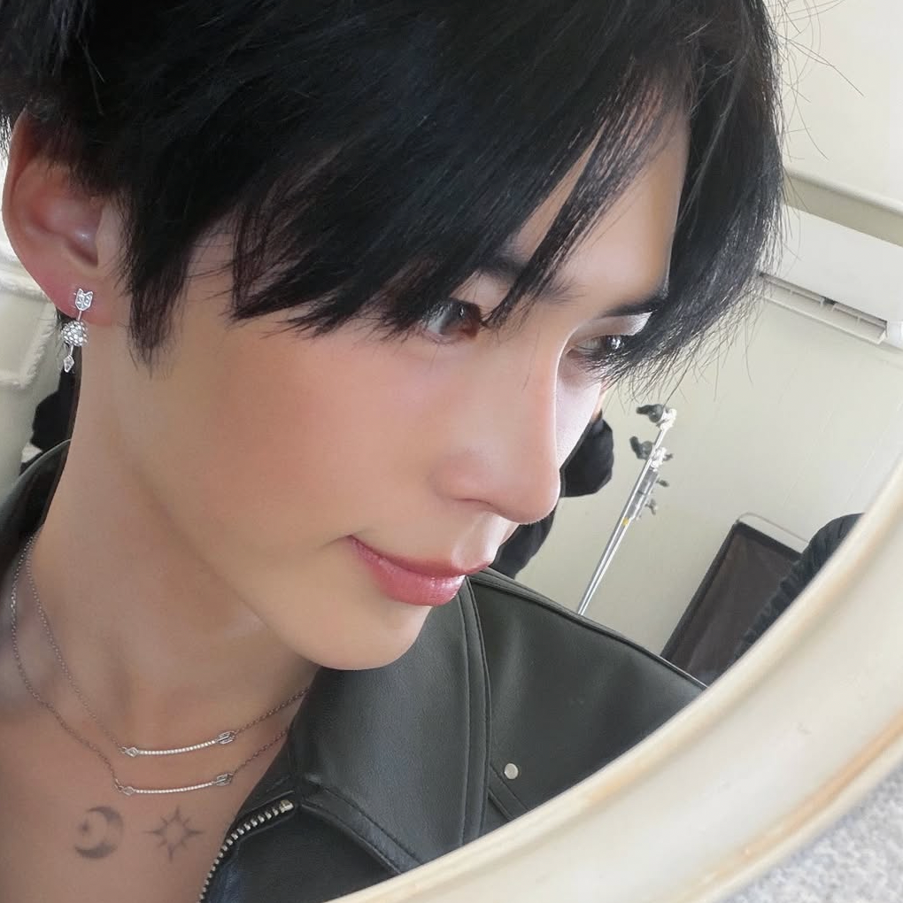 A moment captured by Sung Hanbin (ZEROBASEONE)'s fan