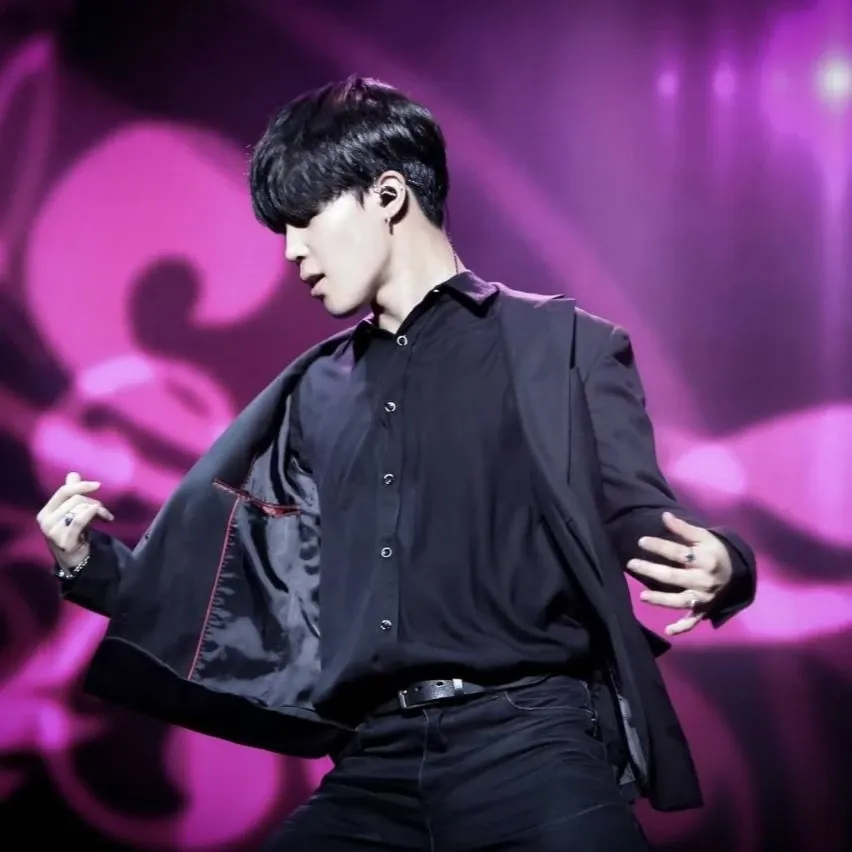 Foto aktivitas terbaru Jimin (BTS)