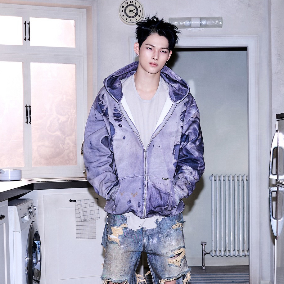 Foto aktivitas terbaru NI-KI (ENHYPEN)