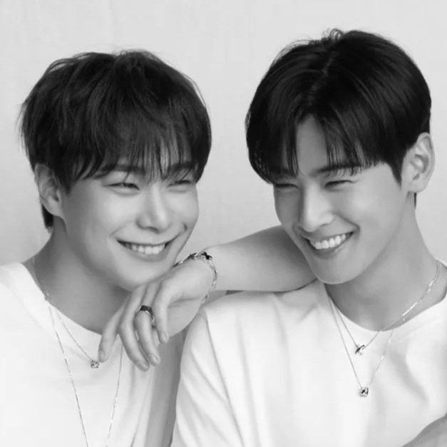 아스트로의 비하인드 컷