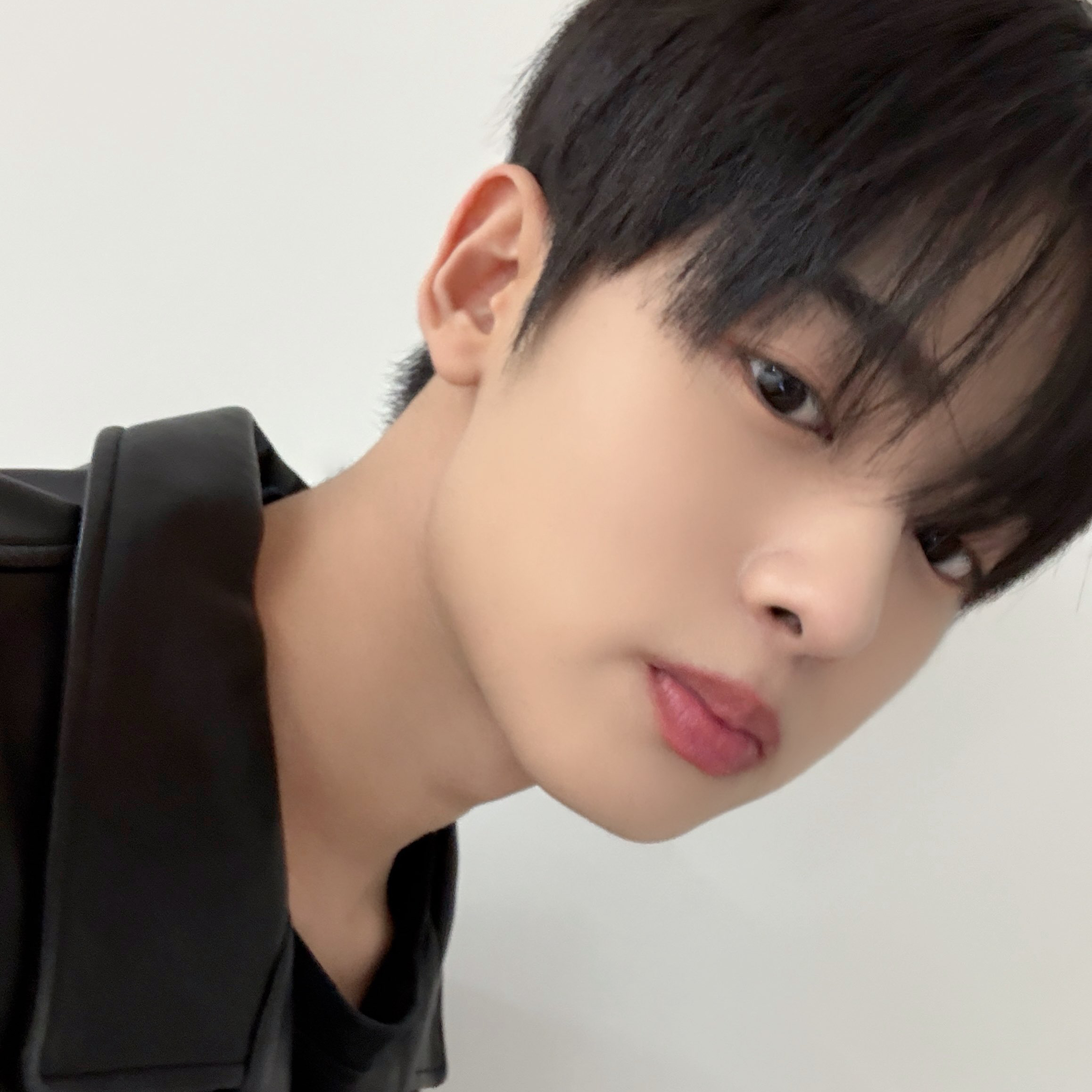 A moment captured by Woono (YOUNITE)'s fan