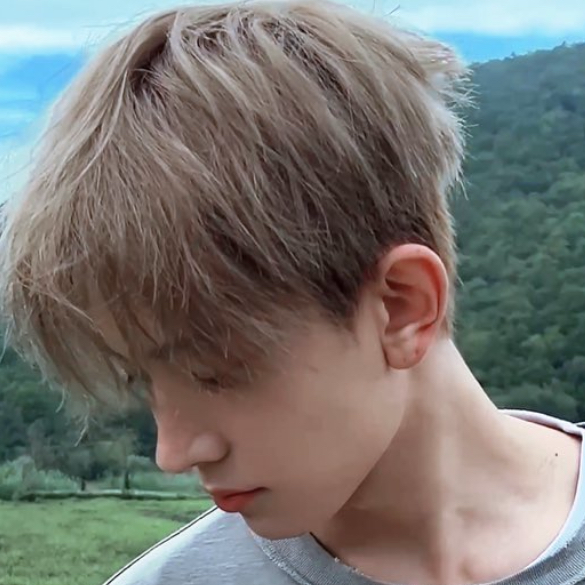 羲承 (ENHYPEN)的最新照片