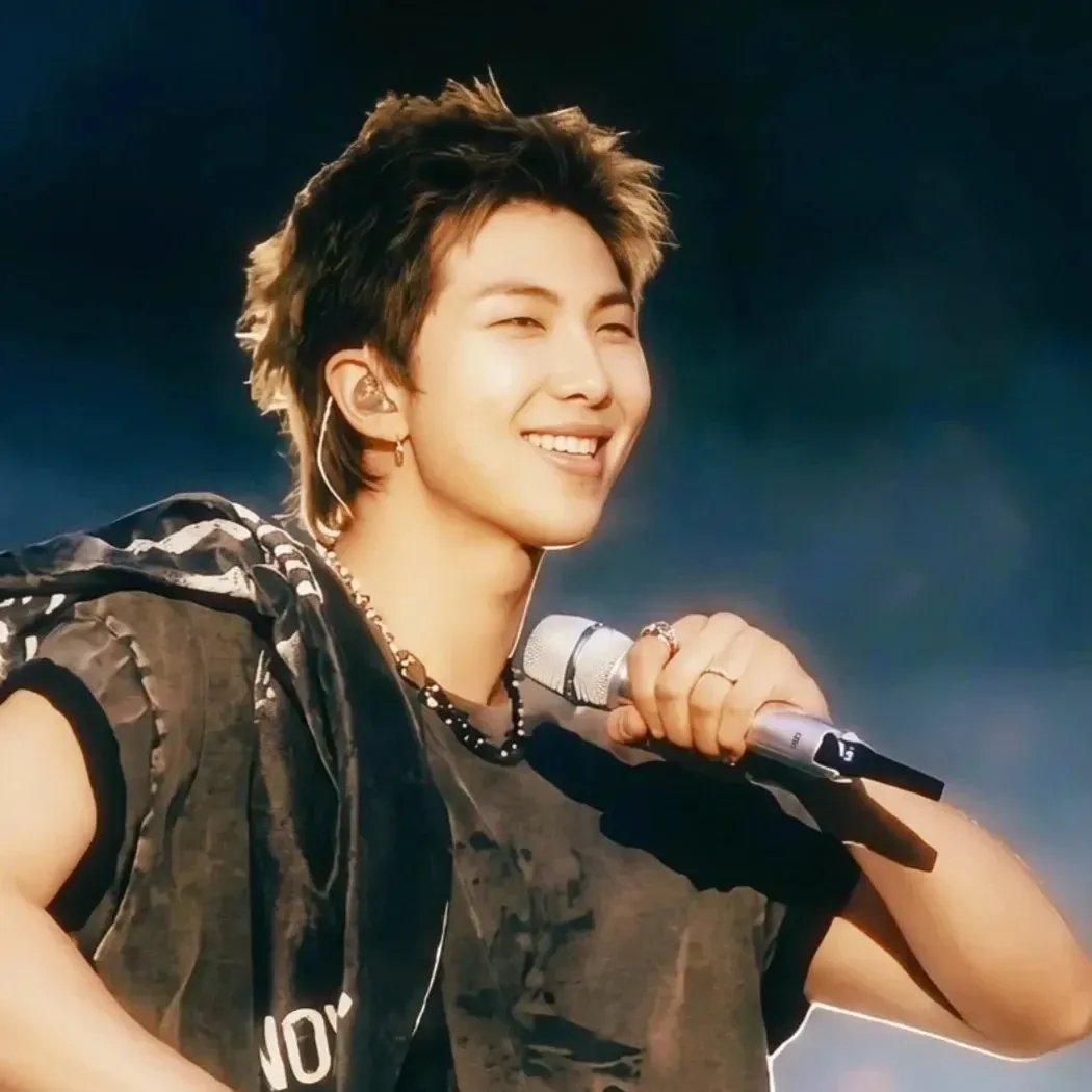 RM (방탄소년단) 최근 활동샷