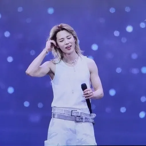 Foto aktivitas terbaru Jimin (BTS)