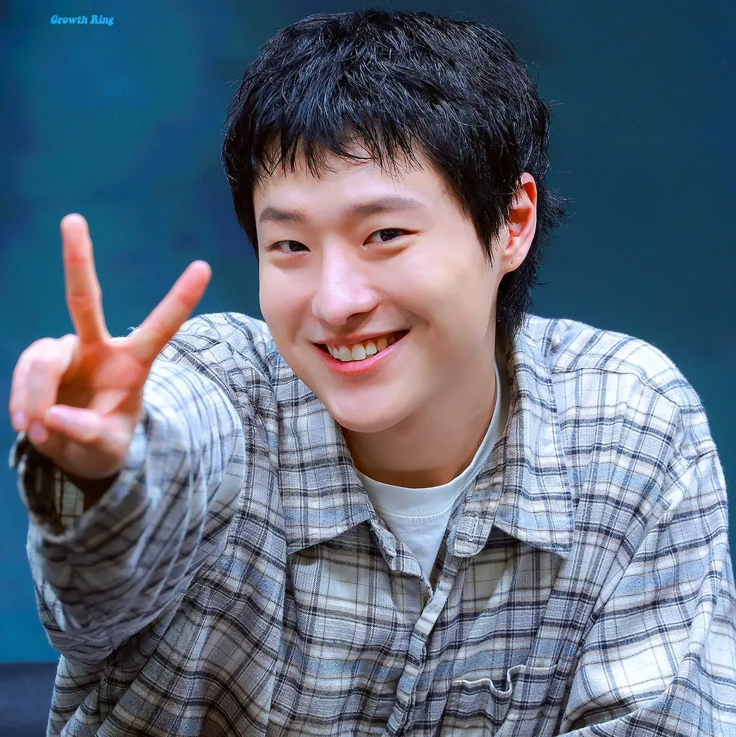 Latest photo of WOODZ