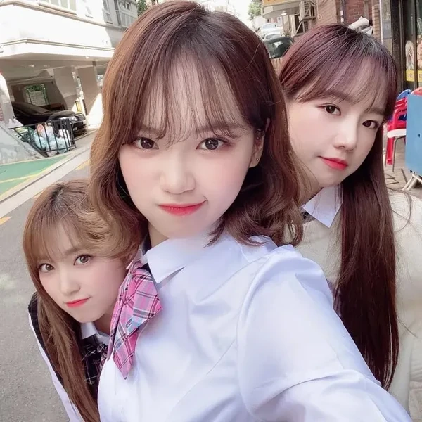 Shining profile picture of Yabuki Nako on today's Choeaedol