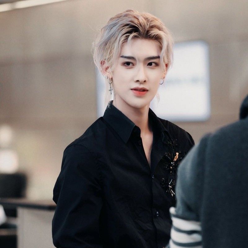 Ricky (ZEROBASEONE)的幕後花絮