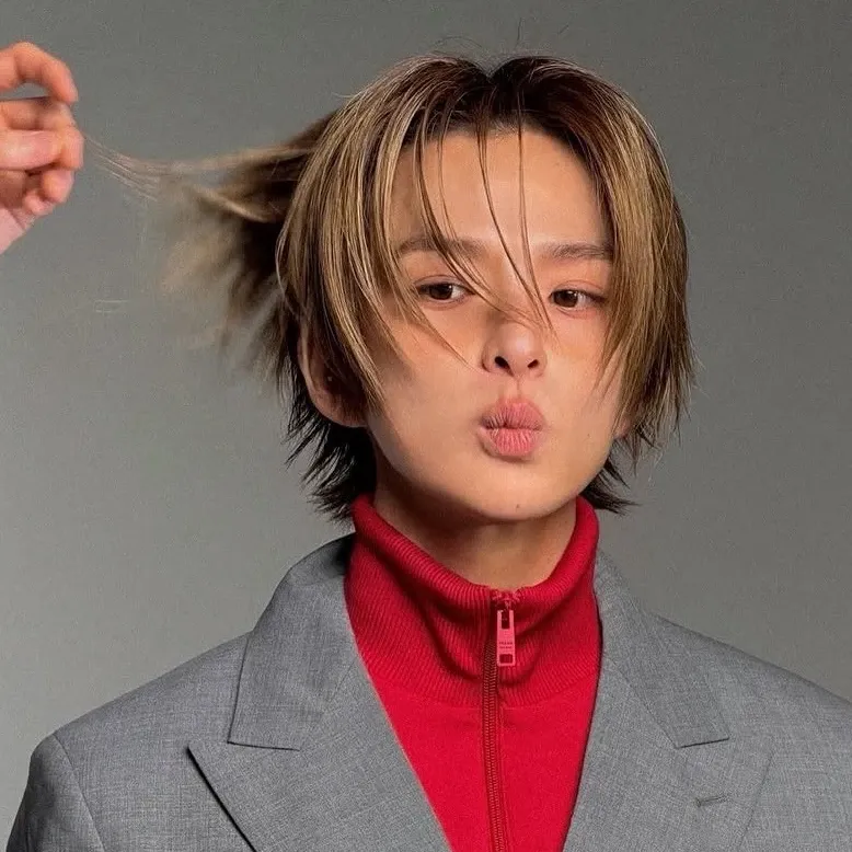 Behind-the-scenes cut of Asahi (TREASURE)