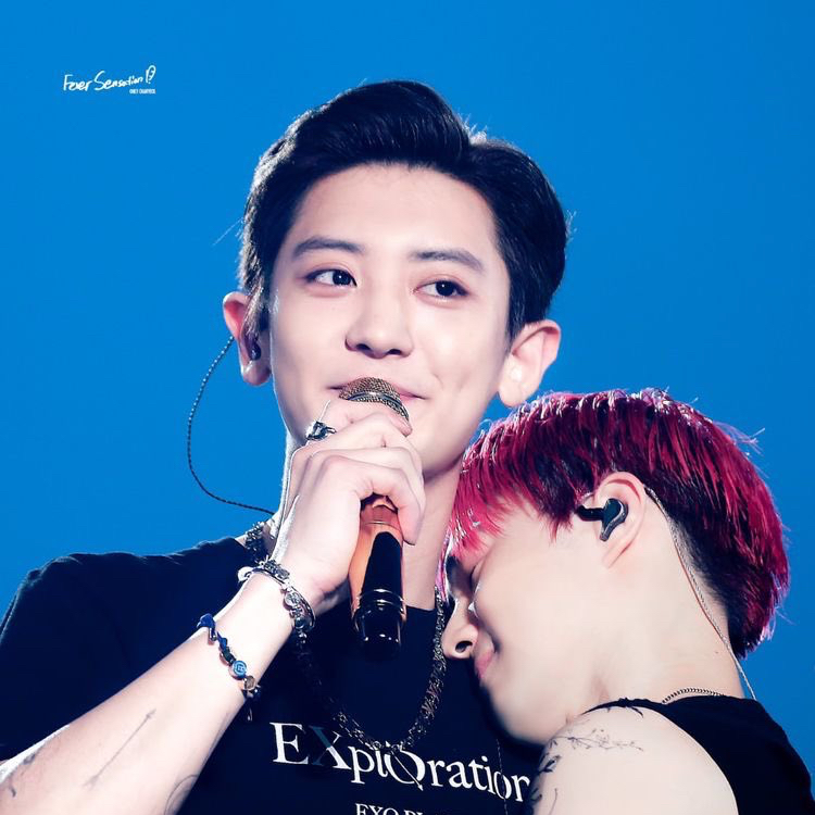 燦烈 (EXO)粉絲拍下的瞬間