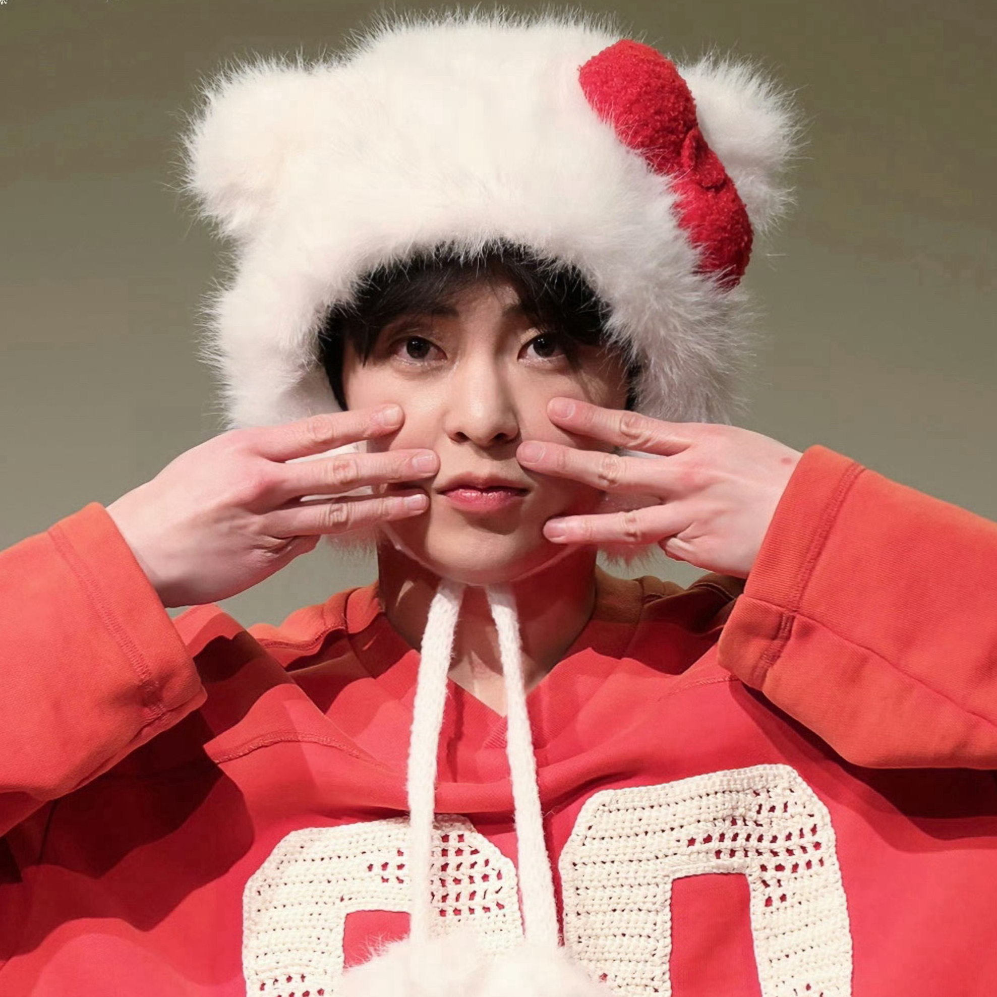 Behind-the-scenes cut of Xiumin (EXO)