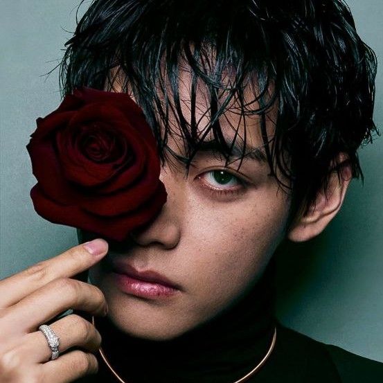 A moment captured by V (BTS)'s fan