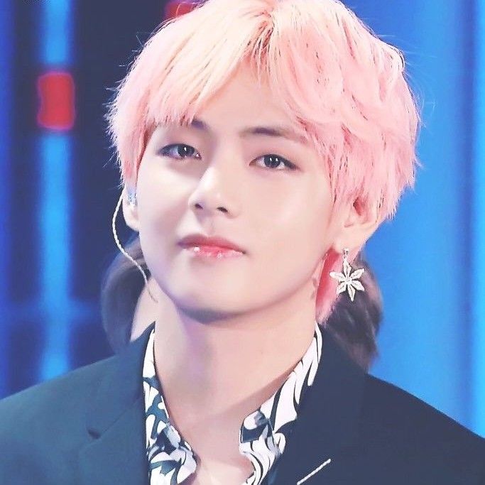 Recent activity shot of V (BTS)