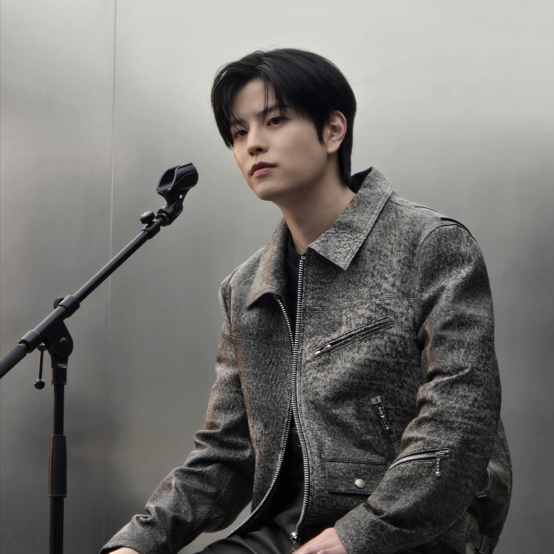 Latest photo of Seungmin (Stray Kids)