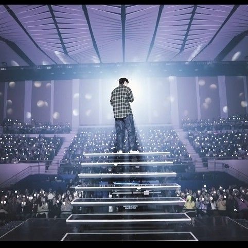 Recent activity shot of Kang Daniel