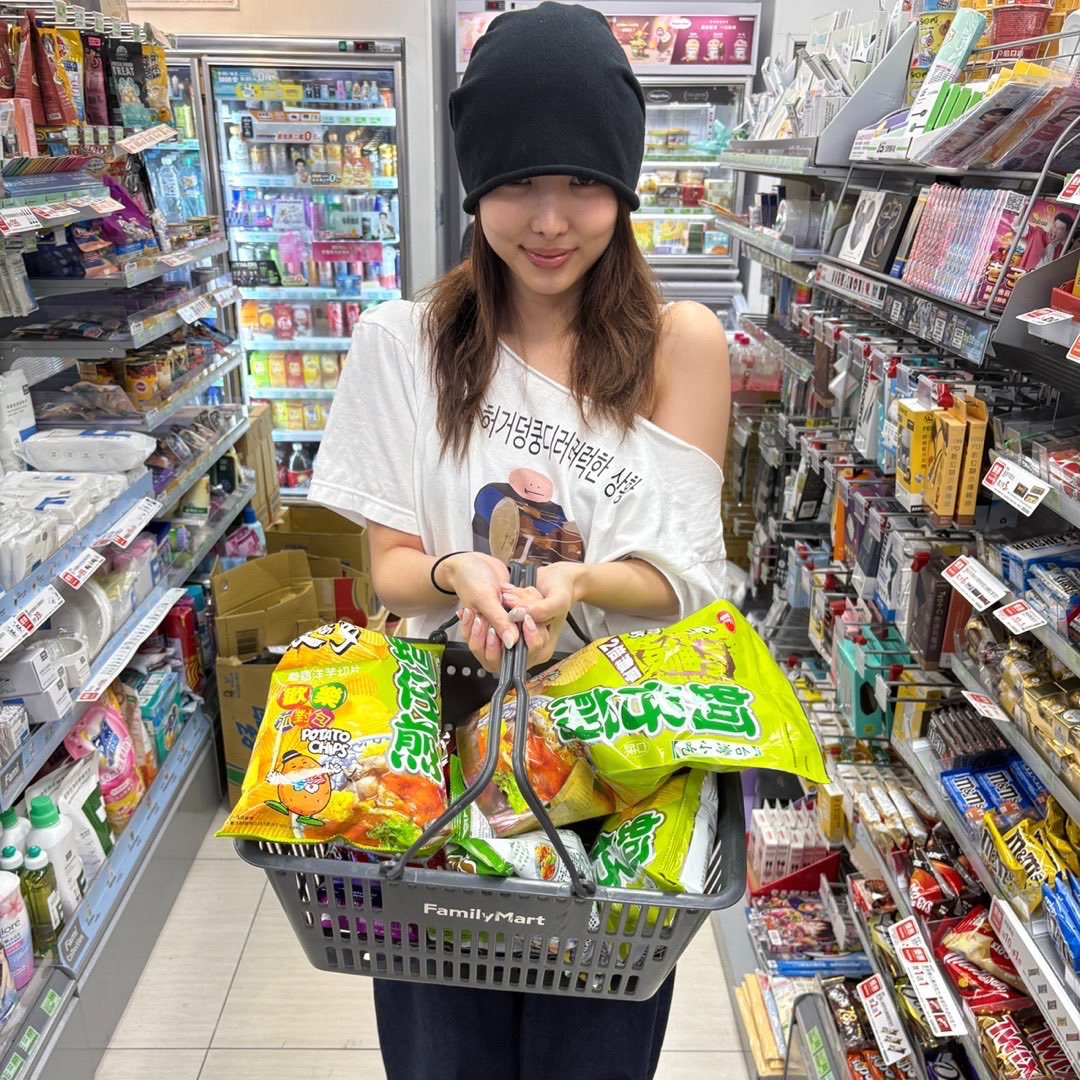 TWICE의 비하인드 컷