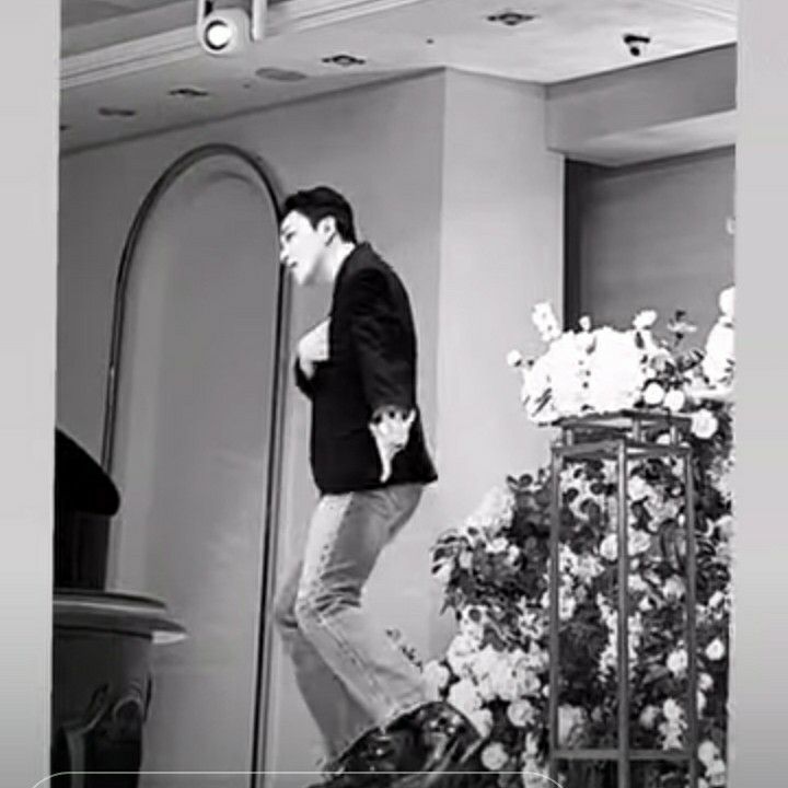 Behind-the-scenes cut of Jongup (B.A.P)