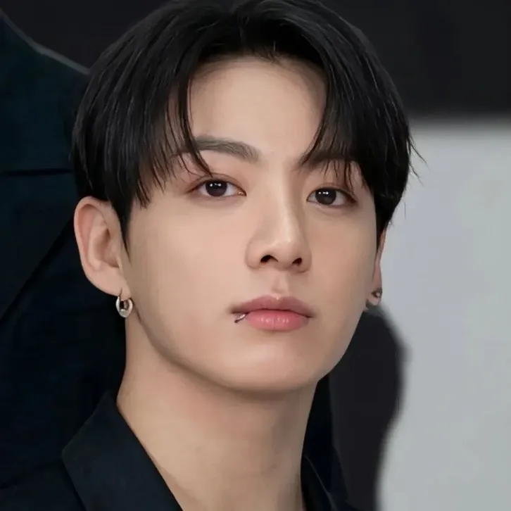 柾国 (防弹少年团)的最新活动照片