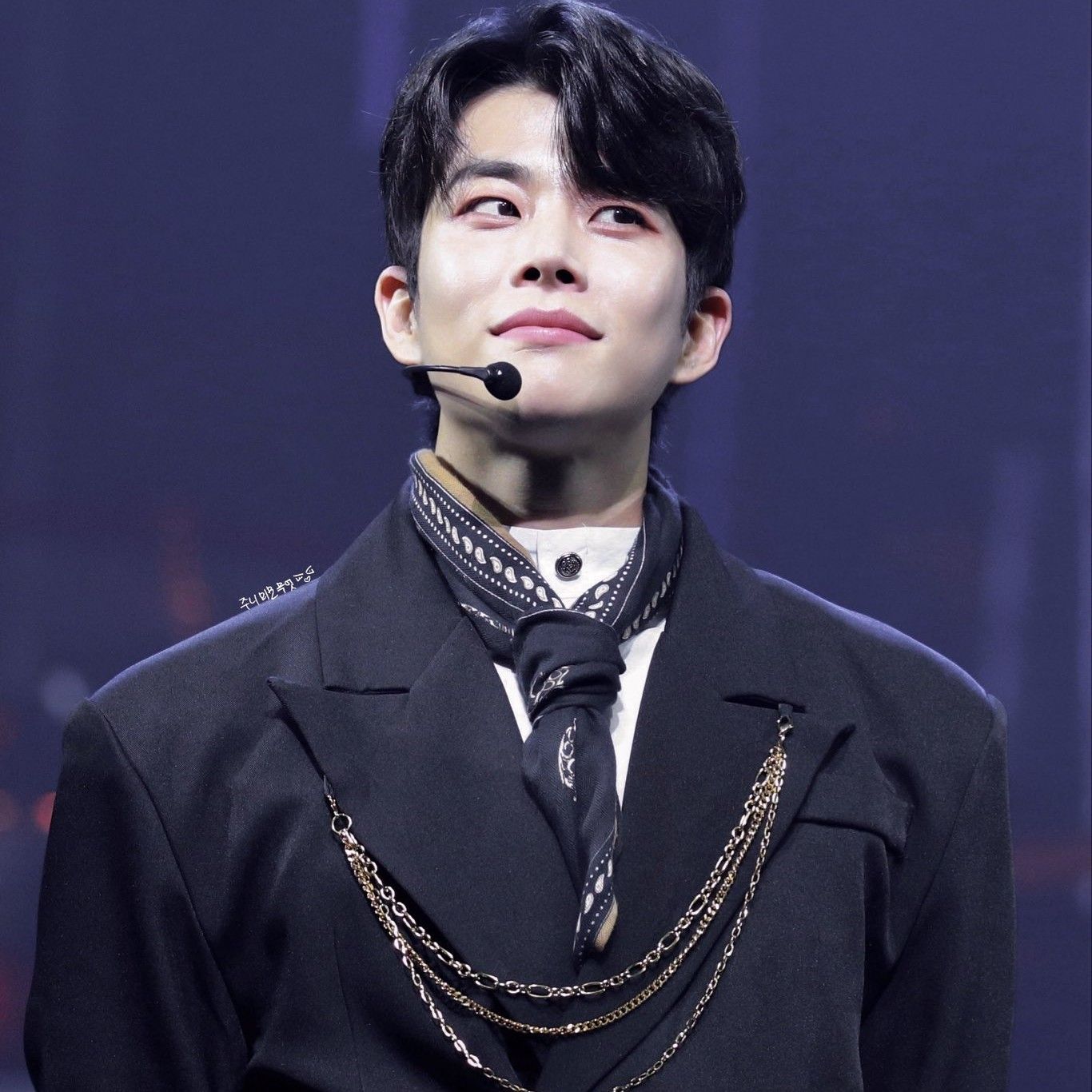 Behind-the-scenes cut of MJ (ASTRO)