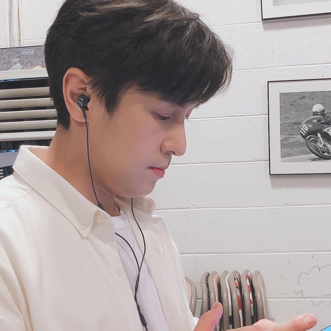 Latest photo of Kim Dongwan (SHINHWA)