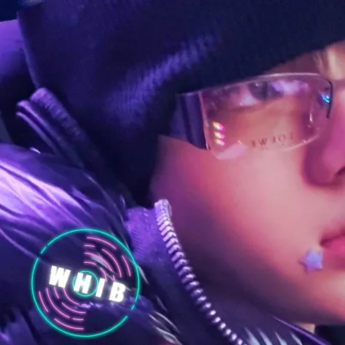 Latest photo of Kim Junmin (WHIB)