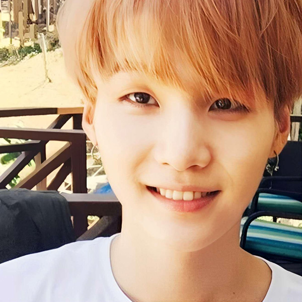 Latest photo of SUGA (BTS)