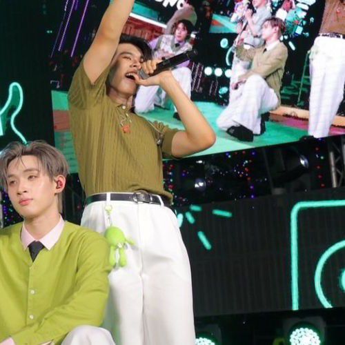 A moment captured by LYKN's fan