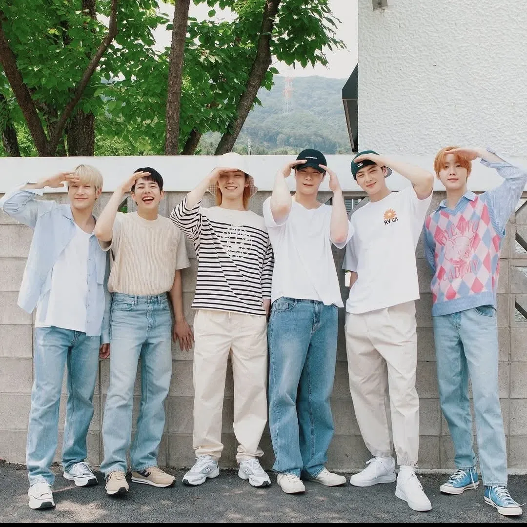 아스트로 최근 활동샷