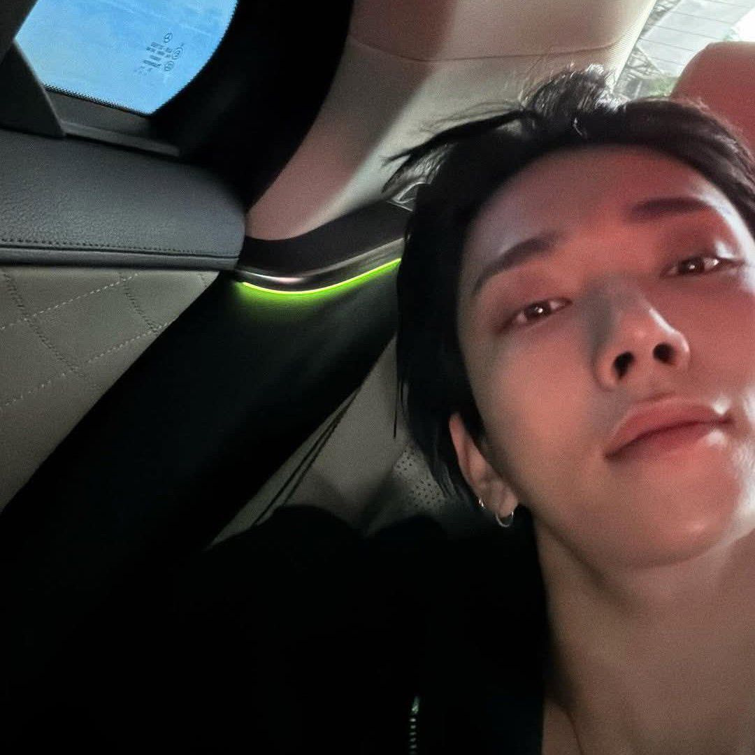 Foto aktivitas terbaru Joshua (SEVENTEEN)