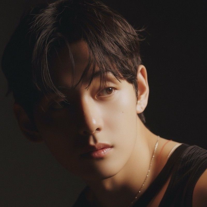 Recent activity shot of V (BTS)