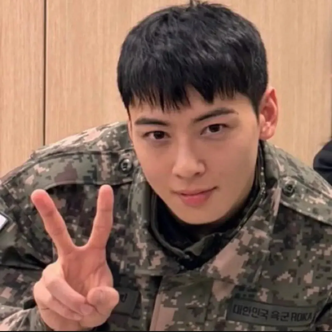 Behind-the-scenes cut of Eunwoo (ASTRO)