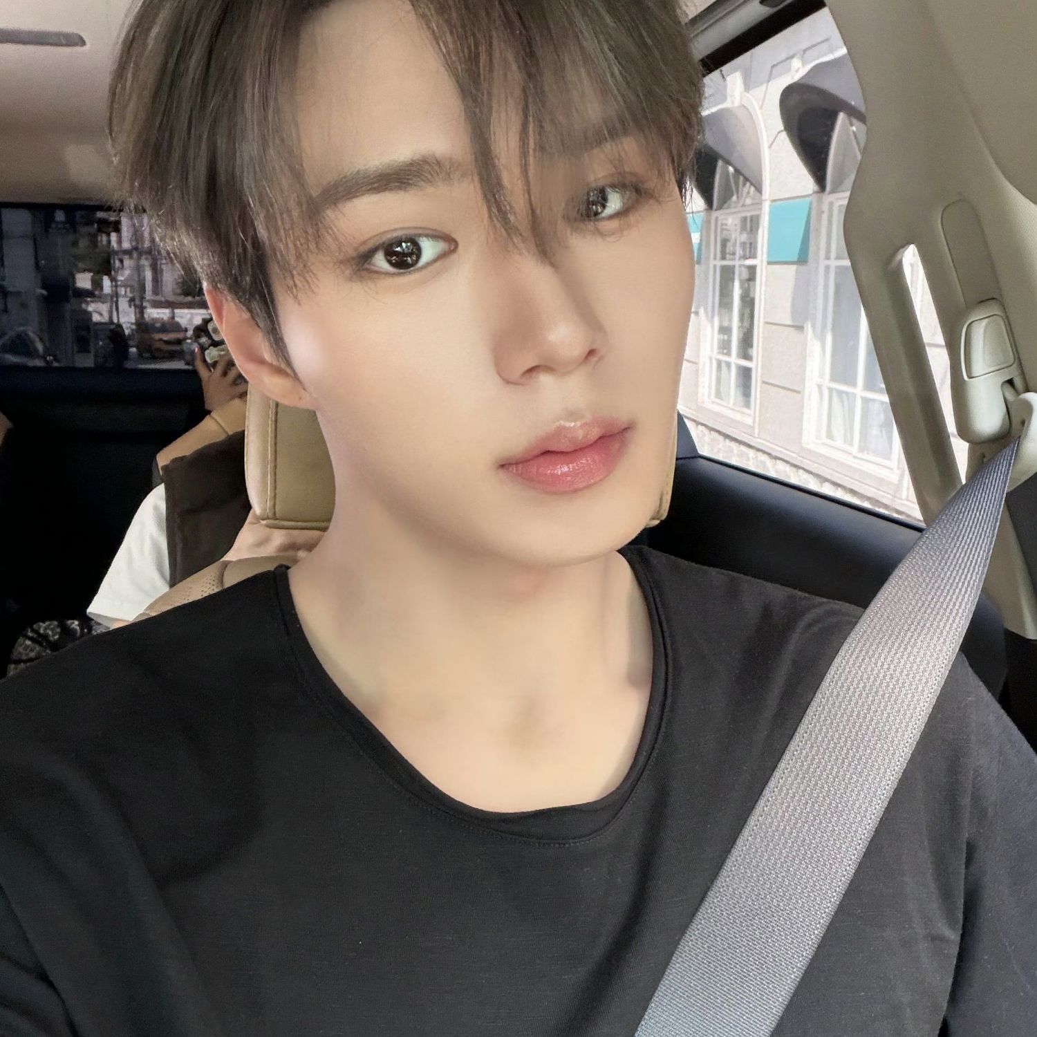 Behind-the-scenes cut of Kim Junseo (ALPHA DRIVE ONE)
