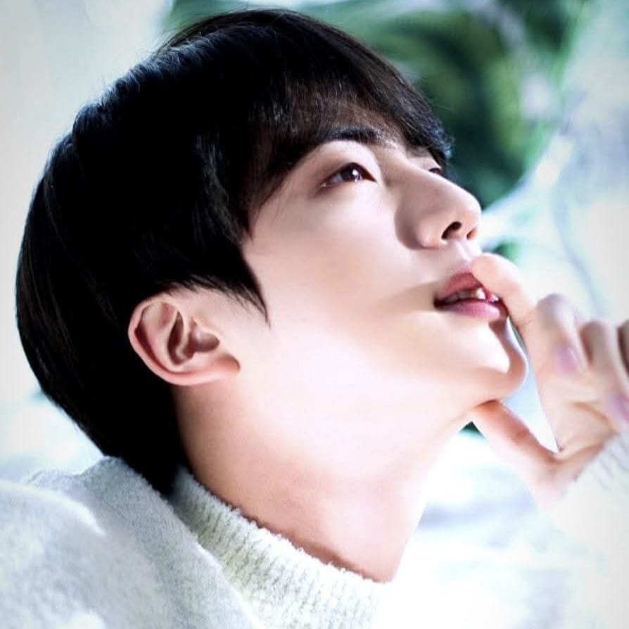 Foto terbaru Jin (BTS)