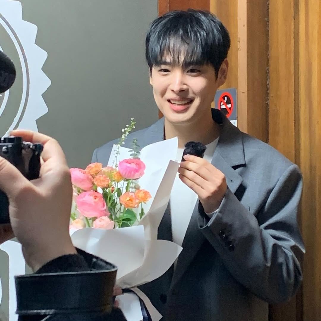 Behind-the-scenes cut of Choi Byungchan