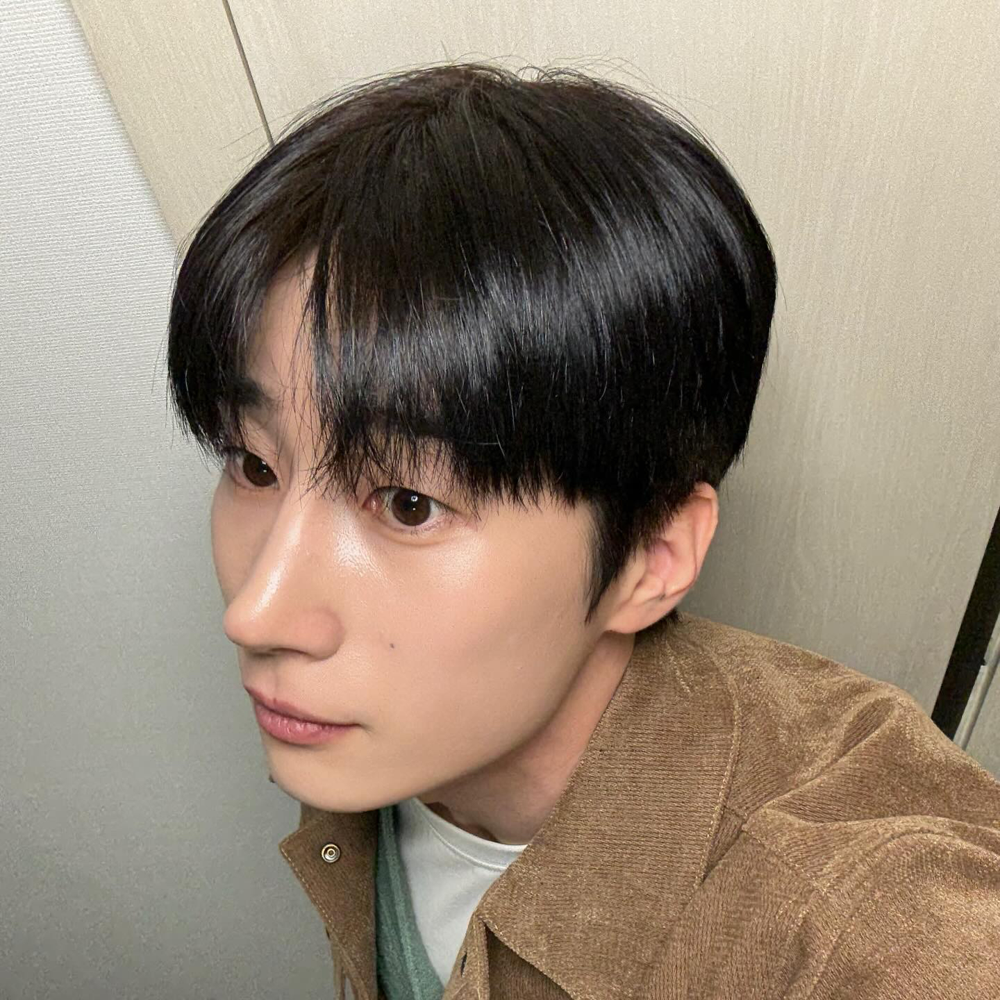 Behind-the-scenes cut of Han Seungwoo