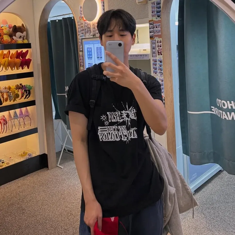 A moment captured by Choi Byungchan's fan