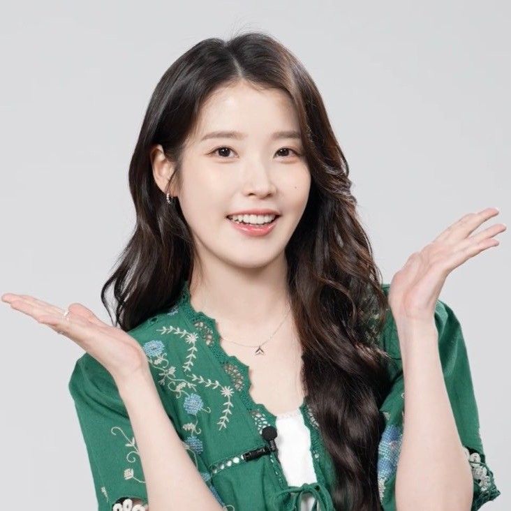 아이유의 최신 사진