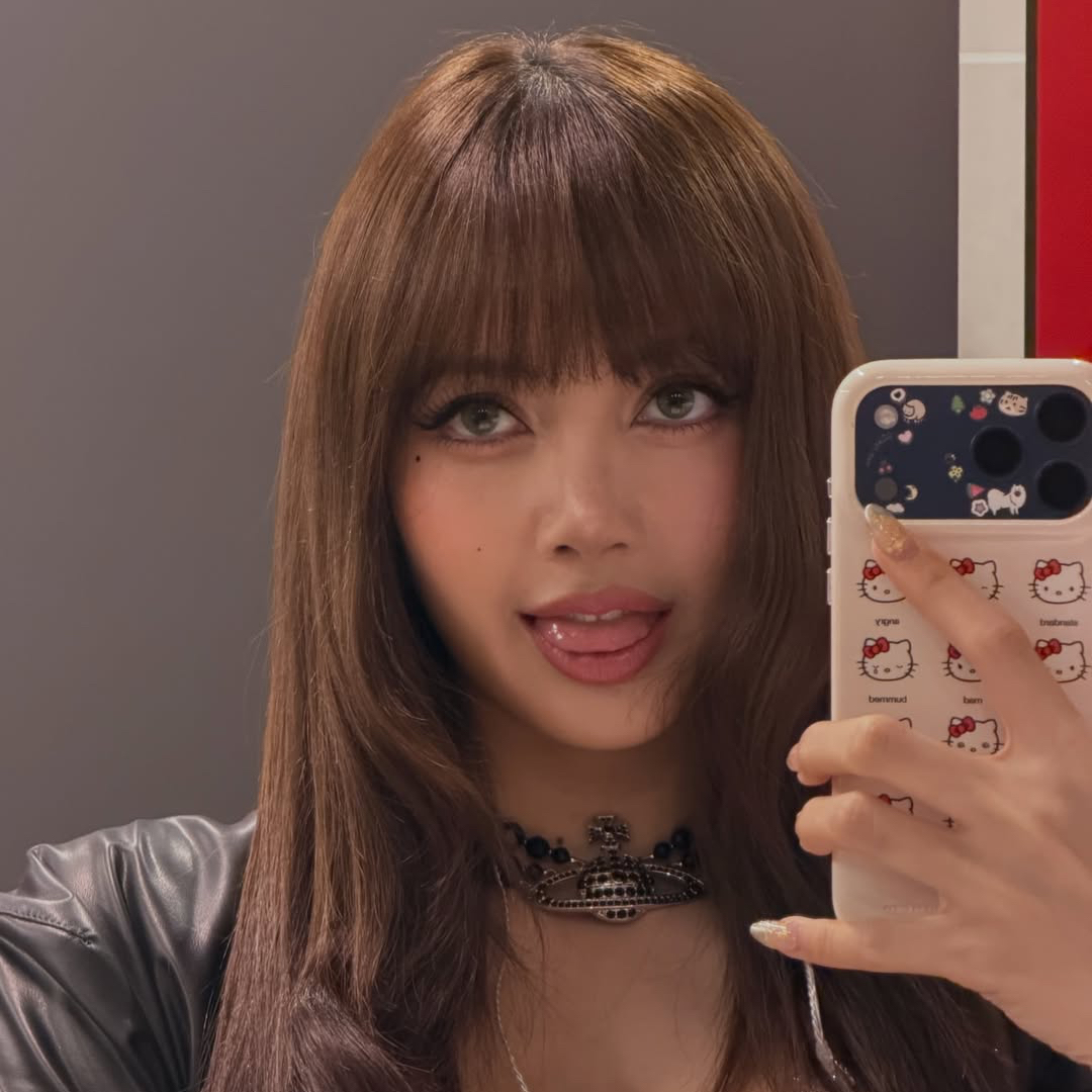 리사 (BLACKPINK)의 최신 사진