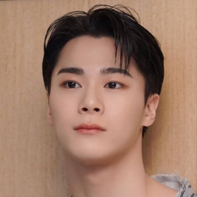 Behind-the-scenes cut of Moonbin (ASTRO)