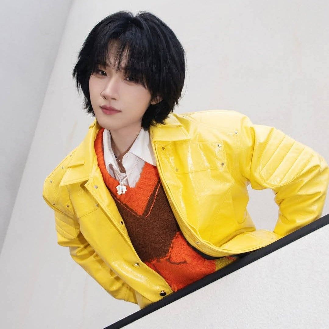 Behind-the-scenes cut of NexT1DE