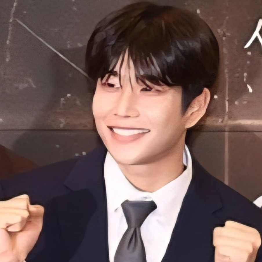 Latest photo of MJ (ASTRO)