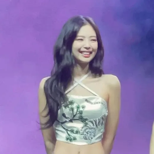 Jennie (BLACKPINK)的幕后花絮
