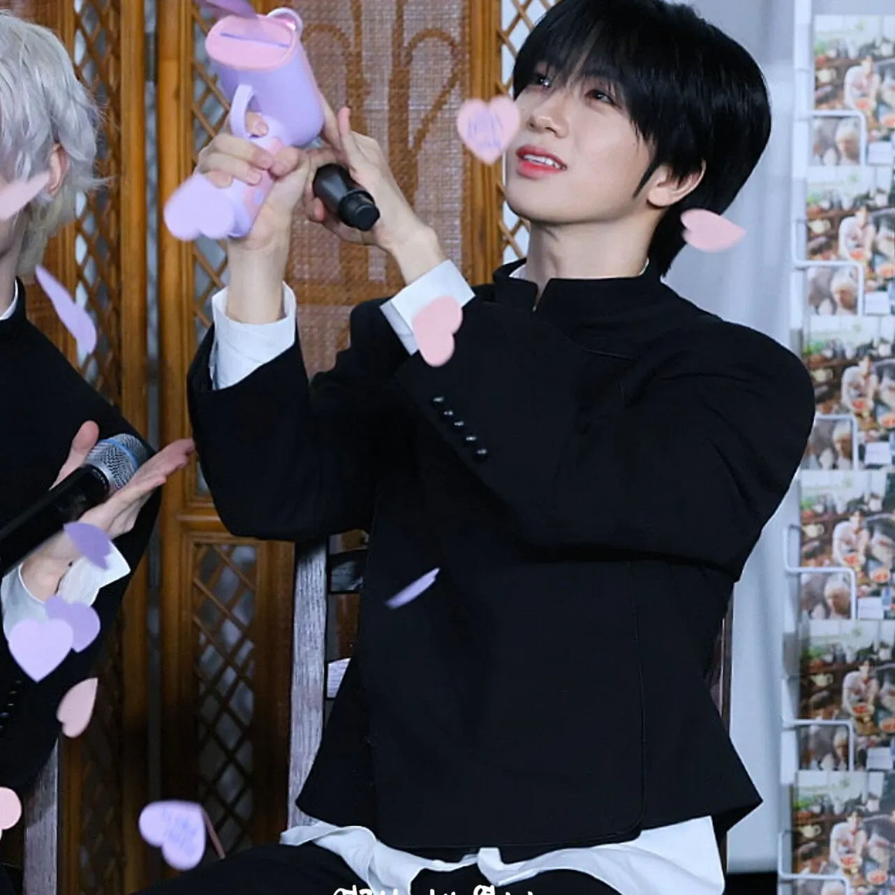 Latest photo of Wonjin (CRAVITY)