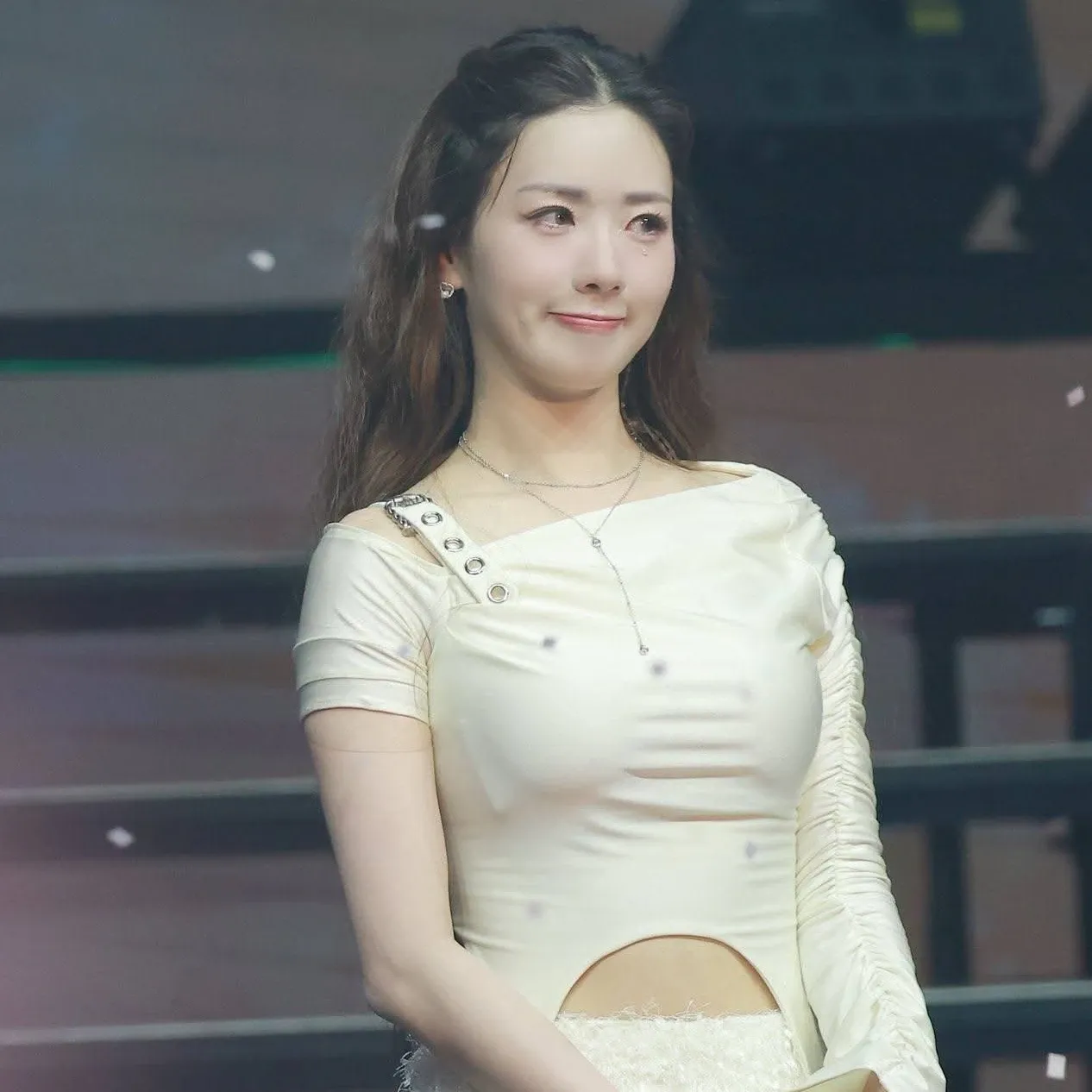 Momen yang diabadikan oleh penggemar Yoon Bomi (Apink)