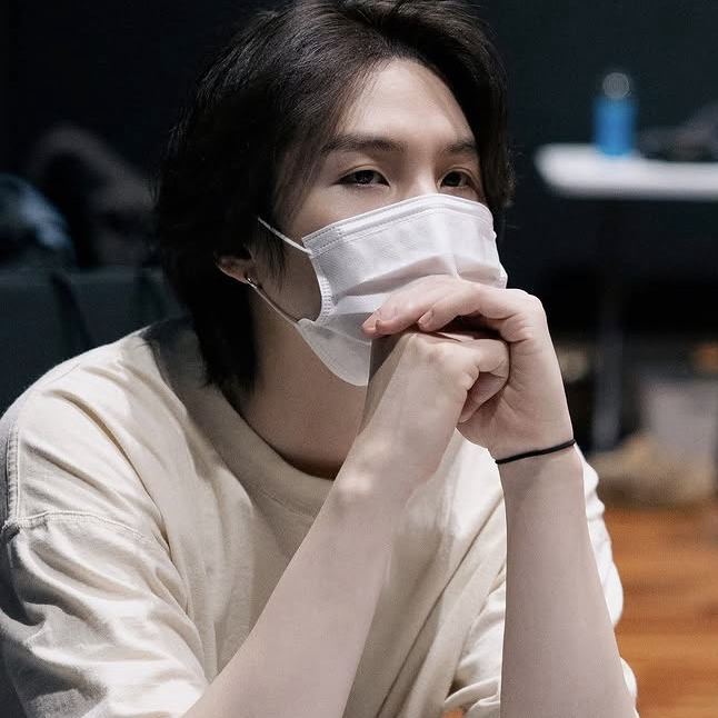 SUGA (防彈少年團)的幕後花絮