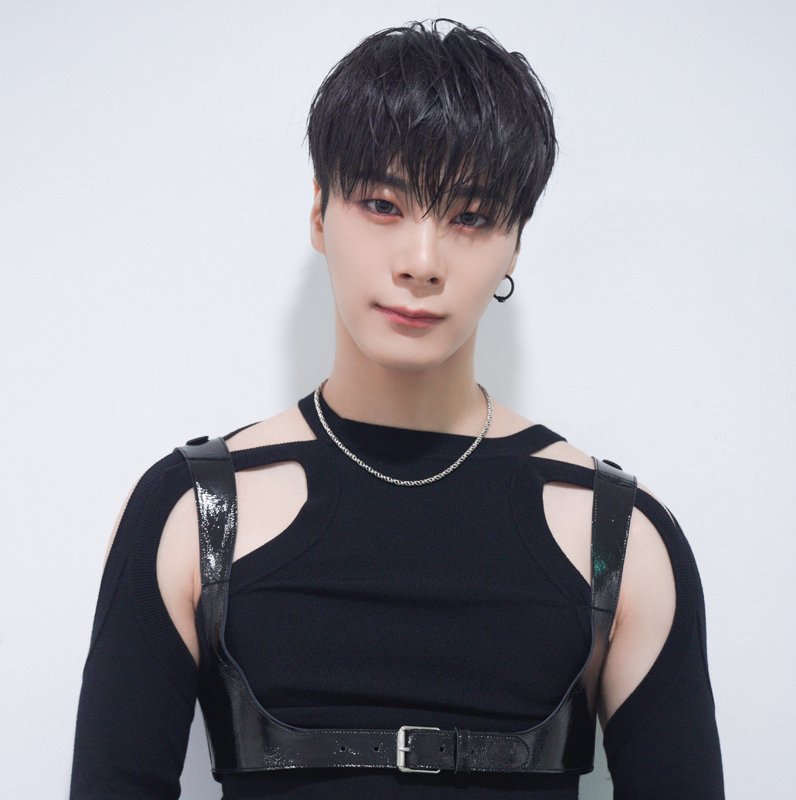 Behind-the-scenes cut of Moonbin (ASTRO)