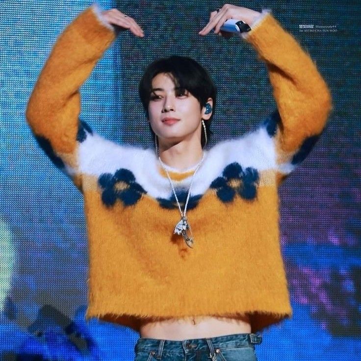 Latest photo of Eunwoo (ASTRO)