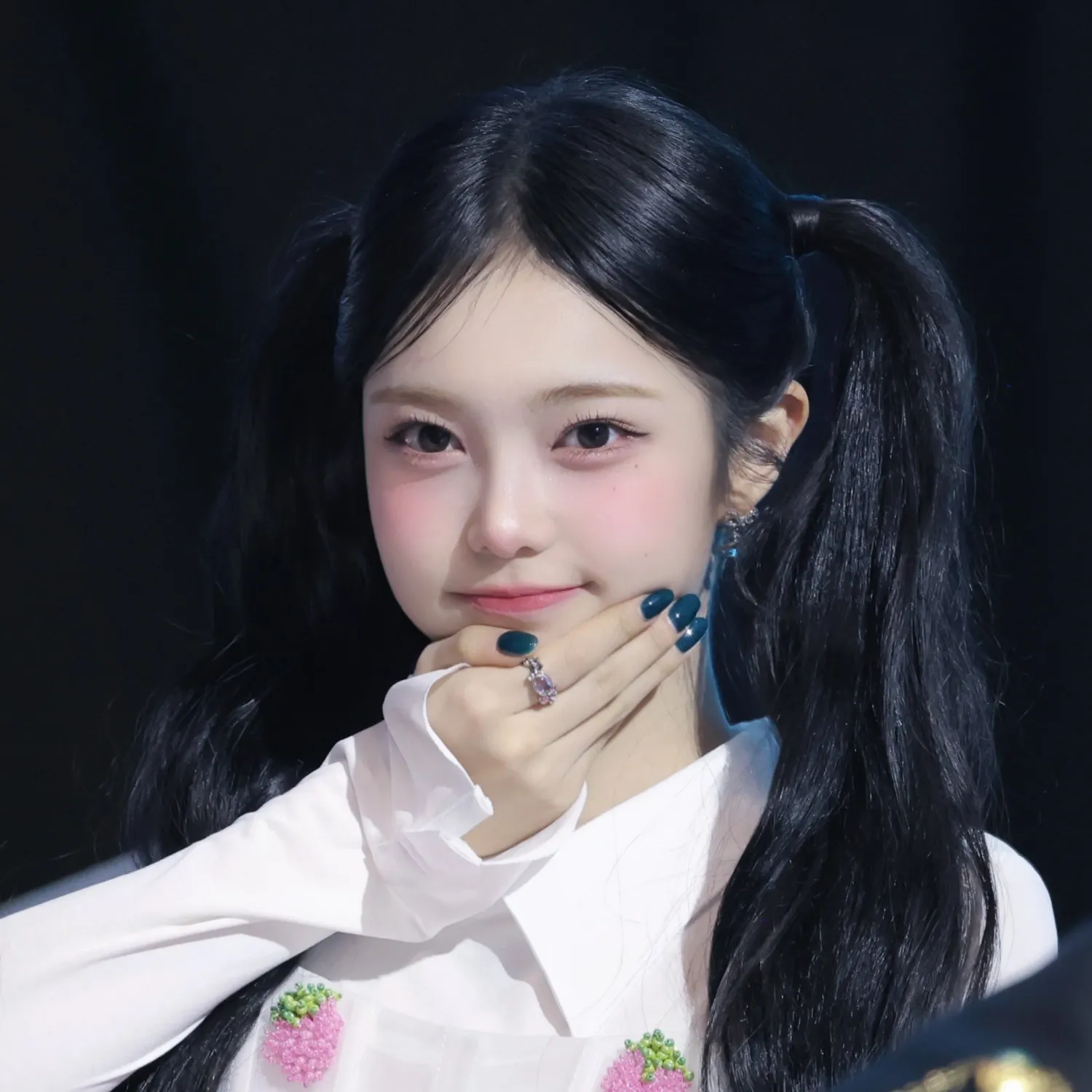 Behind-the-scenes cut of Ian (Hearts2Hearts)