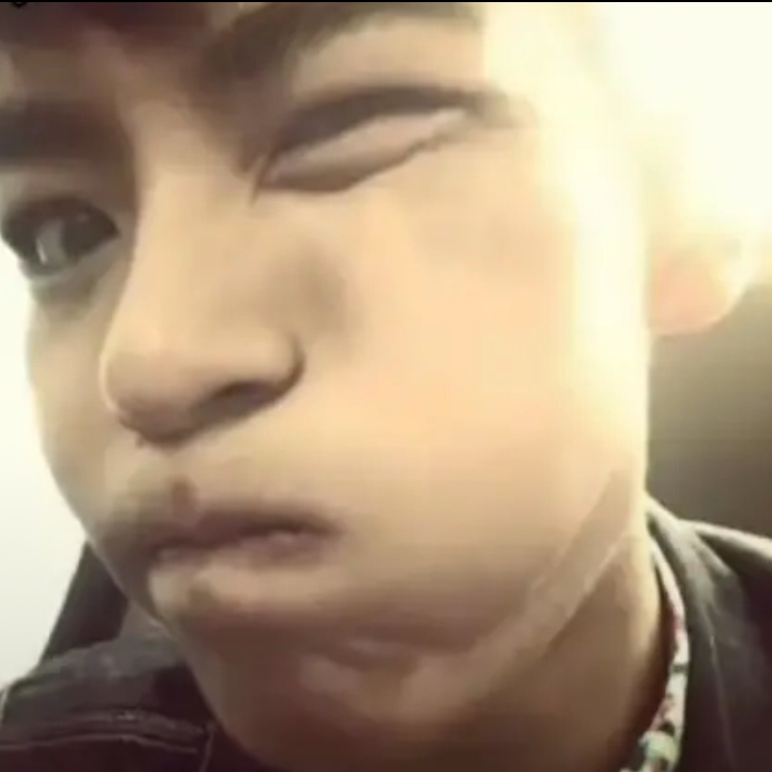 Momen yang diabadikan oleh penggemar T.O.P