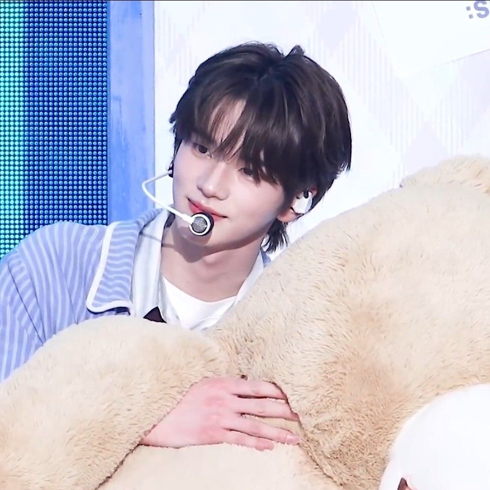 Momen yang diabadikan oleh penggemar Shinyu (TWS)