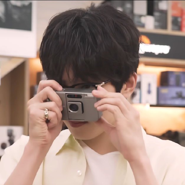 Latest photo of Wonwoo (SEVENTEEN)